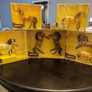 Vintage Breyer Horse Mesteno Mustang Full Set NIB